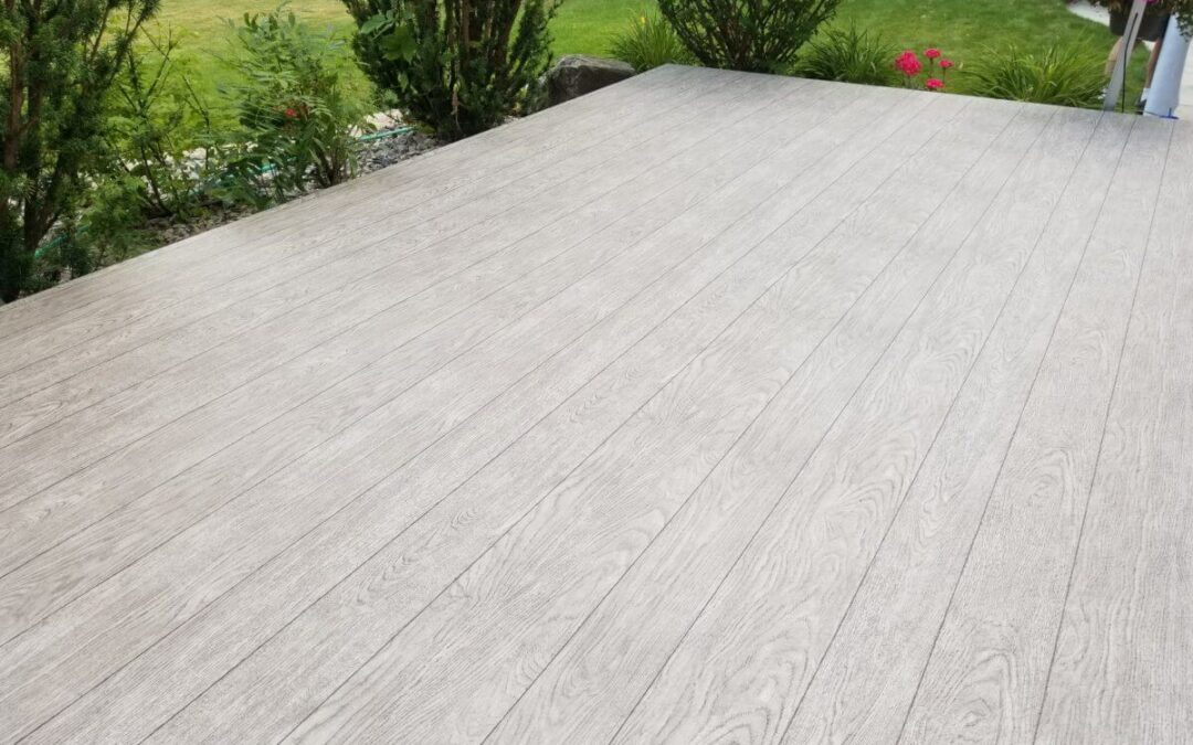 Pourquoi l’automne est un bon moment pour remplacer une membrane de PVC?