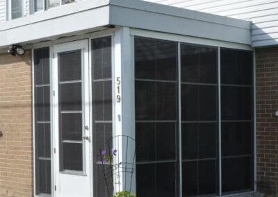 Abri d'entrée fermée