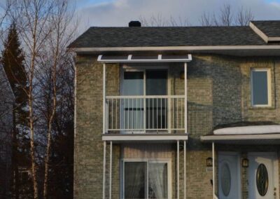 Abris pour balcon d'immeuble locatif ou multilogement- Division commerciale Tendal