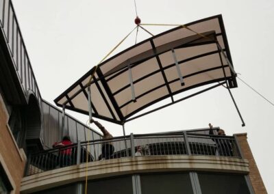 Installation d'un large abri pour condo - Division commerciale Tendal