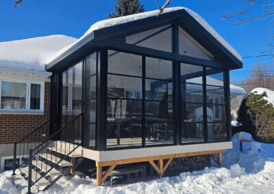 Solarium 3 saisons avec plancher en membrane PVC