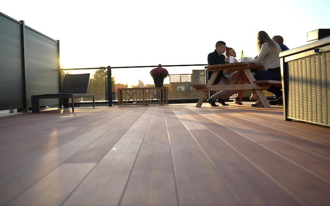 Le plancher en aluminium : une solution durable pour les aménagements extérieurs